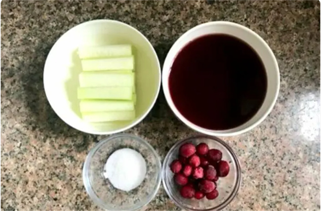 冬瓜的特别做法 与它搭配做出酸甜可口的小甜品 开胃解
