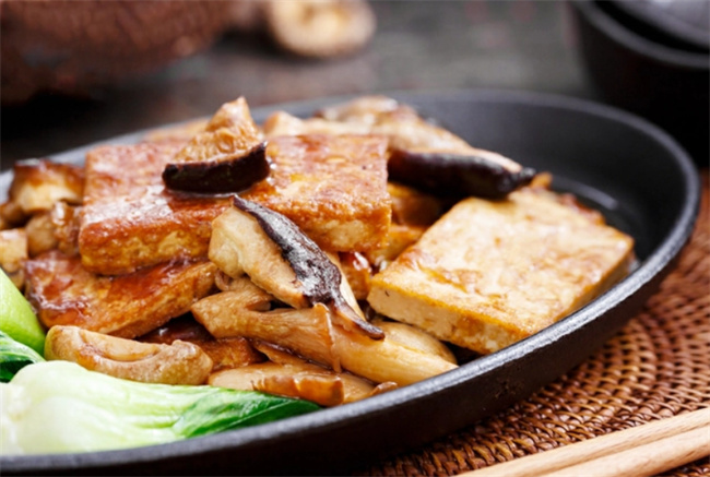 6道不同的豆腐家常做法 滑嫩入味 鲜香好吃又下饭 快收藏