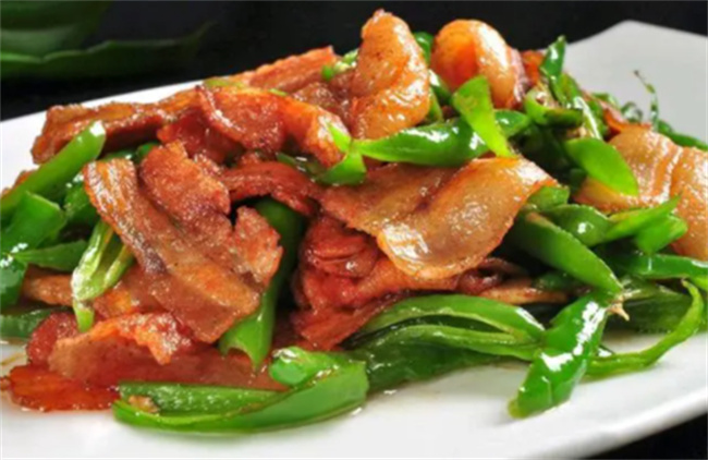 杭椒最好吃的做法 简单美味又馋人 看看你喜欢吃不(杭椒图1