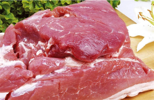猪前腿肉和后腿肉哪个好吃(猪前腿肉和后腿肉有啥区别)图1
