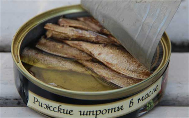 鲱鱼罐头为什么这么臭 鲱鱼在中国叫什么鱼