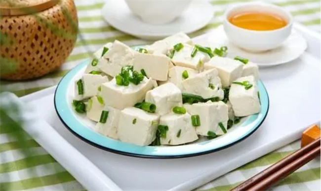 豆腐的5种美味做法有哪些呢(豆腐的嘌呤含量高吗)图1